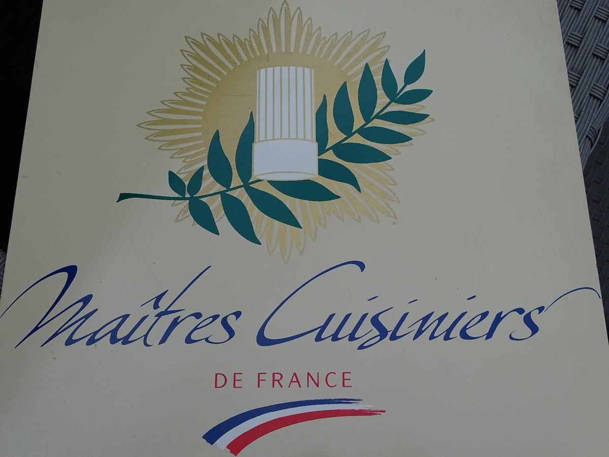 Bastide Des Princes B&B Caderousse Exterior photo